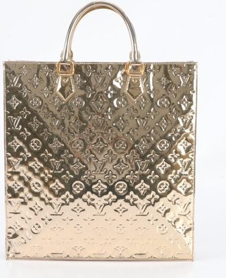 Louis Vuitton Gold Leather Handbag Tote Bag (Pre-Owned)