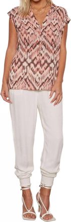 Tart Collections Shana Crinkle Top In Abstract Ikat