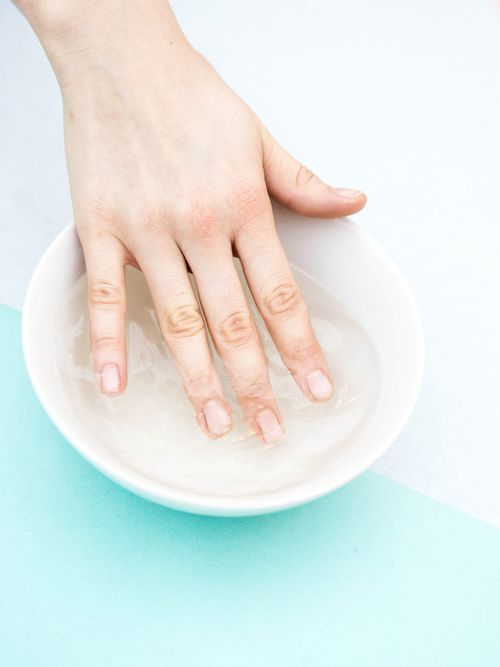 come stendere lo smalto