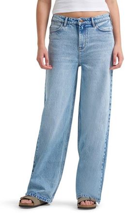 Wrangler Loose Straight Leg Jeans in Blissful at Nordstrom, Size 26
