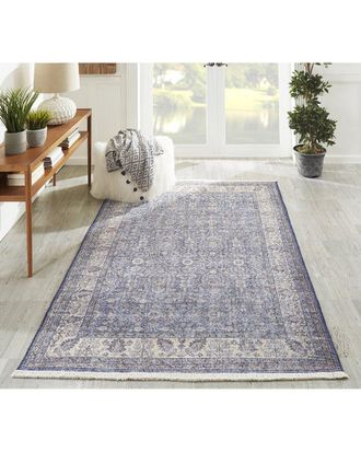 Momeni Helena Traditional Oriental Rug