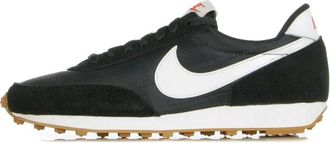 Nike Daybreak Low Shoe - Dames - Fitnessschoenen - Zwart - 36 1/2 EU - Fitness