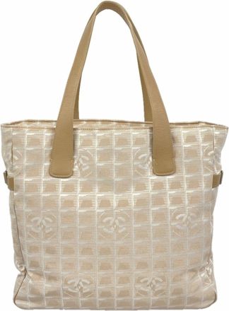 Chanel Beige Nylon Tote Bag (Pre-Owned)