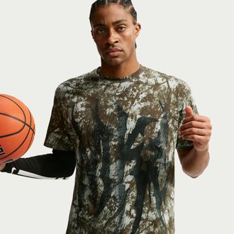 Nike Mens Basketball T-Shirt in Green | IQ6631-370