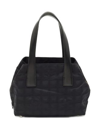 Chanel Borsa a tracolla Travel Ligne con logo goffrato - Nero