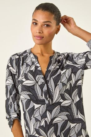 Roman Leaf Puff Print Textured Shirt