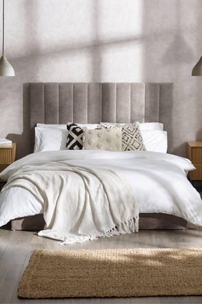 Julian Bowen Eloise Upholstered Bed in Grey | Size: Double