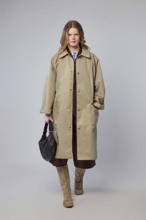 Sofie D'Hoore Long Raglan Sleeve Coat Front Patch Pockets