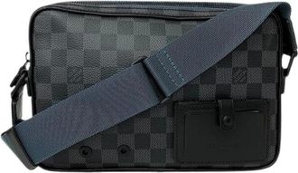 Louis Vuitton Pre-owned Cross Body Bags, male, Black, Size: ONE SIZE Pre-owned Alpha Messenger Damier Graphite Shoulder Bag