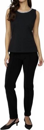 Frank Lyman Design Sleeveless Crew Neck Top In Black