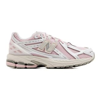New Balance Training Shoes, female, Pink, Size: 7 1/2 US Sneakers