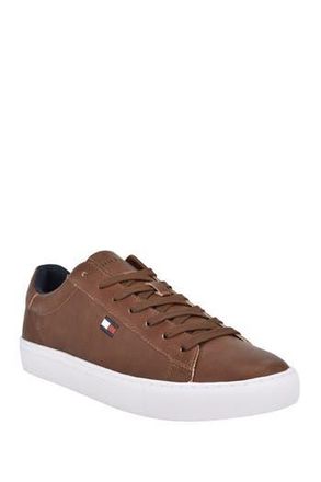 Tommy Hilfiger Brecon Signature Sneaker in Cognac at Nordstrom Rack, Size 10.5