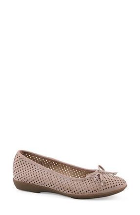 White Mountain Carris Perforated Flat in Dusty Pink/Smooth at Nordstrom Rack, Size 9.5
