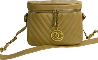 Chanel Grained Calfskin Shoulder Bag (Pre-Owned)