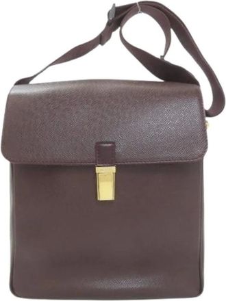 Louis Vuitton Pre-owned Cross Body Bags, female, Red, Size: ONE SIZE Pre-owned Taiga Shoulder Bag