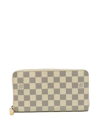Louis Vuitton patterned-canvas wallet - Neutrals