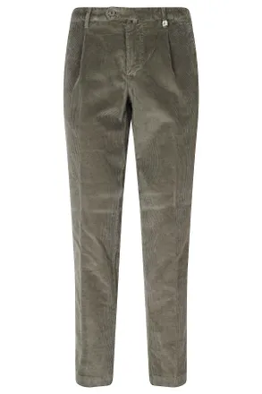 Myths Green 1 Pinces Corduroy Straight-Leg Pants