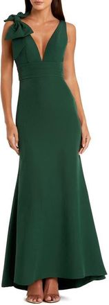 Mac Duggal Petite Sleeveless V Neck Bow Detail Mermaid Gown in Emerald at Nordstrom, Size 14