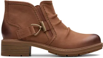 Clarks Hearth Clara in Brown Nubuck