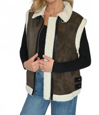 Elan Sabrina Shearling Vest In Brown
