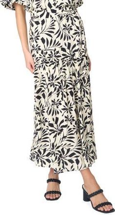 Gibsonlook Playa Floral Tiered High Waist Maxi Skirt in Parchment/black Graphic Palm at Nordstrom Rack, Size X-Small