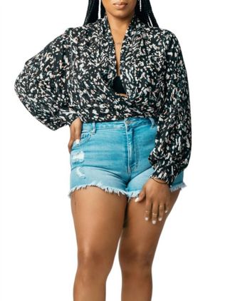Hot & Delicious Floral Kimono Top In Black Multi