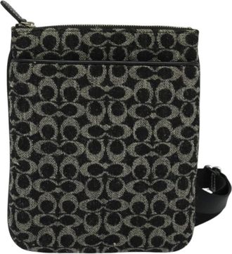 Coach Signature Black Canvas Shoulder Bag (Pre-Owned)