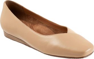 Softwalk Vina Flat in Beige at Nordstrom, Size 10.5