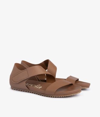 Pedro Garcia Flat asymetrical sandal in dark brown leather | Jedda | Spring Summer 26 | PEDRO GARCIA