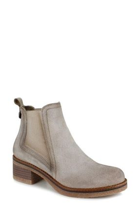 National Comfort Camillah Chelsea Boot in Grey at Nordstrom, Size 10Us