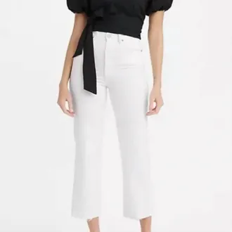 Levi's Ribcage Straight Ankle Jeans In White