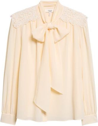 Chlo&eacute; Pussybow Silk Cr&ecirc;pe de Chine Shirt in Pristine White at Nordstrom, Size 46