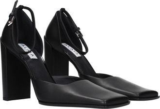 Alaia Leather Pump - Black