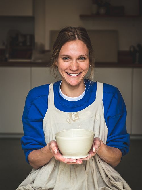 Anna Töpferin und Inhaberin von Naruka Ceramics