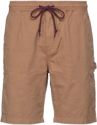 Shoe BOTTOMWEAR - Shorts & Bermuda Shorts sur YOOX.COM