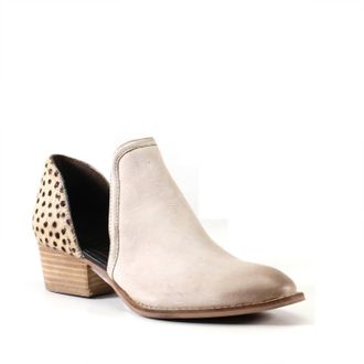 Diba Womens Shy Town Side Cut-Out Ankle Boots In Stone & Spot