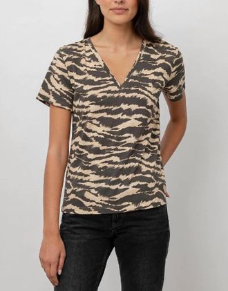 Rails The Cara V Neck Top In Tan New Wave Tiger