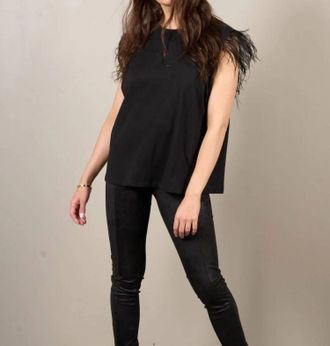 N&Uuml; Denmark Vigga Feather Tee In Black