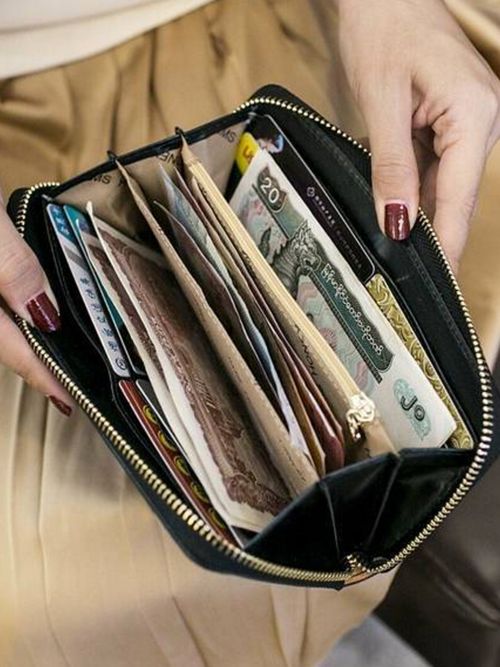 New Year's Resolutions You Were Never Going To Stick To | Stylight