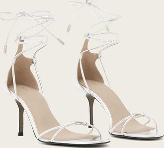 AllSaints Ali - Scarpe con tacco a spillo in pelle color argento con dettaglio a moschettone e avvolgente