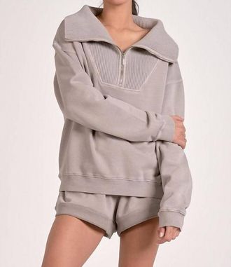 Elan Arielle Quarter Zip Top In Heather Grey