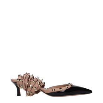 Valentino Garavani Damens Sandalen aus Lackleder in Schwarz/Fleischrosa