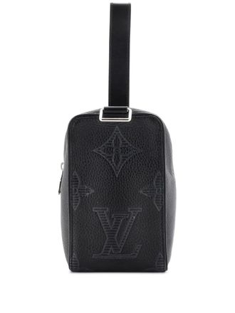Louis Vuitton Wash Pouch Monogram Shadow Giant Taurillon Leather clutch bag - Nero
