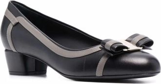 Ferragamo Vara Bow Pumps - Black