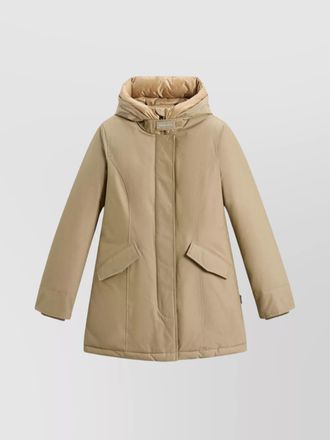 Woolrich insulated parka with hood and pockets