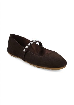 Mia Shoes Womens Karolin Flat Shoes In Dark Brown