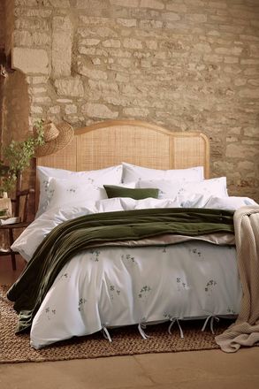 Christy Clover Romantic Floral Cotton Percale Bow-Tied Duvet Cover Set in White | Size: King