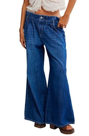 Free People Forager High Waist Superwide Leg Jeans in Nomad at Nordstrom, Size 26