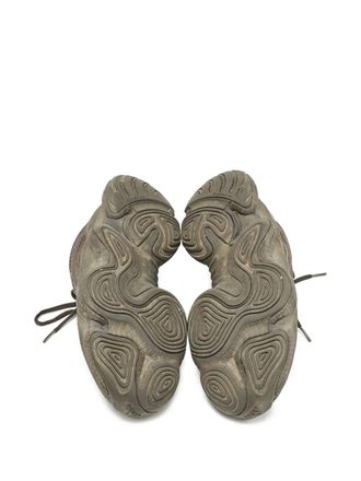 Yeezy by Kanye West Pre-owned 500 sneakers met mesh vlakken - Bruin