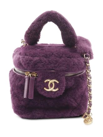 Chanel 2021-2025 Small Quilted Shearling Vanity Case satchel - women - COTTON/ STRAW/Lamb Shearling - One Size - Purple